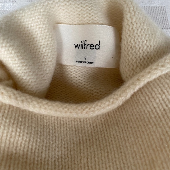 Aritzia Luxe Cashmere Cyprie Sweater - Whisper White - Picture 1 of 9